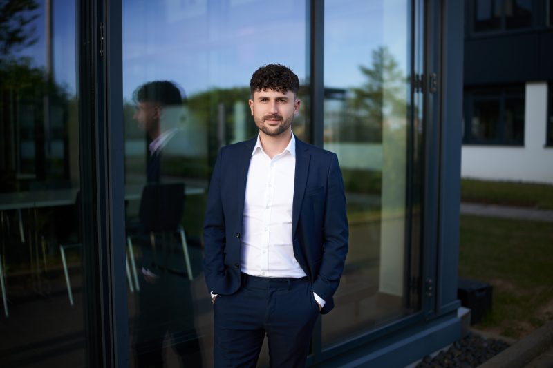 Andrej Aslanidi von ANDMAX